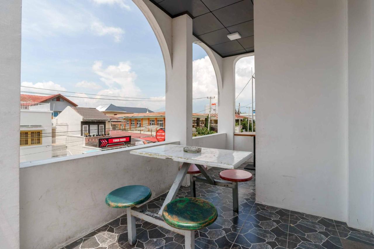 Urbanview Hotel Ananda Syariah By Reddoorz บูกิตติงกี ภายนอก รูปภาพ